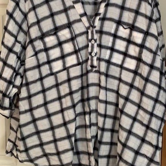 Torrid size 4 checked blouse
